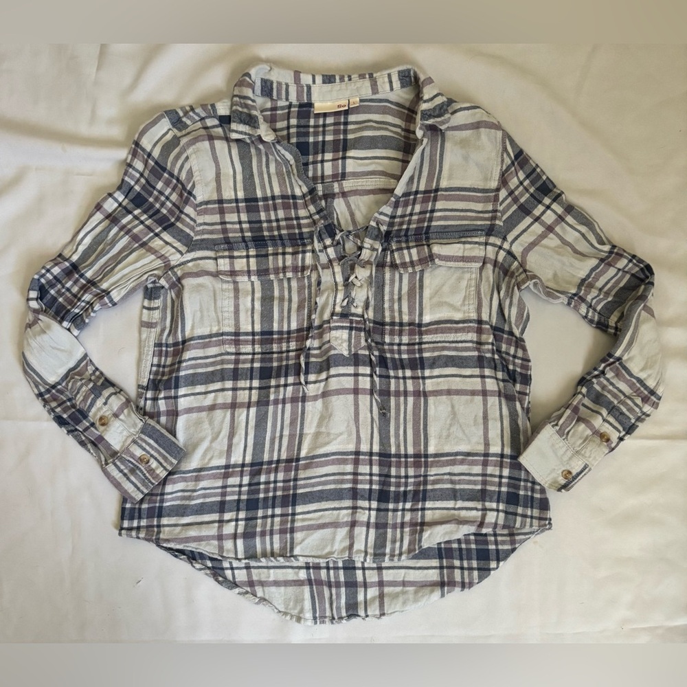 So Women’s Tunic Style Button Down Blouse in Navy/Purple Plaid Sz L
